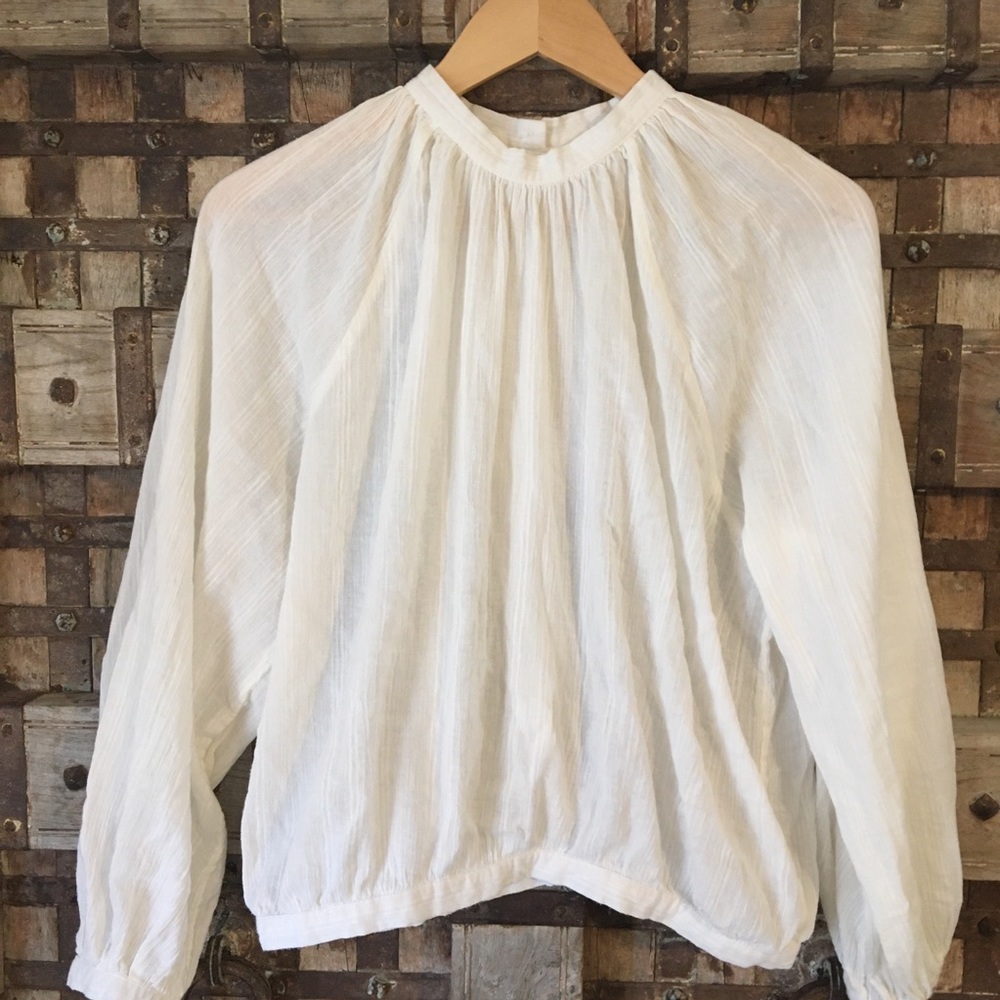 🌳🕊CREAM blouse - Picture 2 of 7